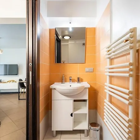 2room With Ac, 3 Min To The Beach, Small Garage * アンティーブ