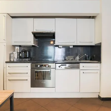 2room With Ac, 3 Min To The Beach, Small Garage アパート *