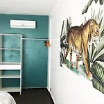 2room With Ac, 3 Min To The Beach, Small Garage Antibes