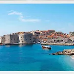 2room With Ac, 3 Min To The Beach, Small Garage Antibes