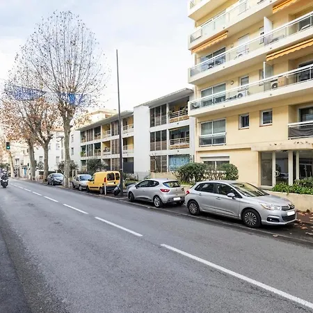 2room With Ac, 3 Min To The Beach, Small Garage Daire *