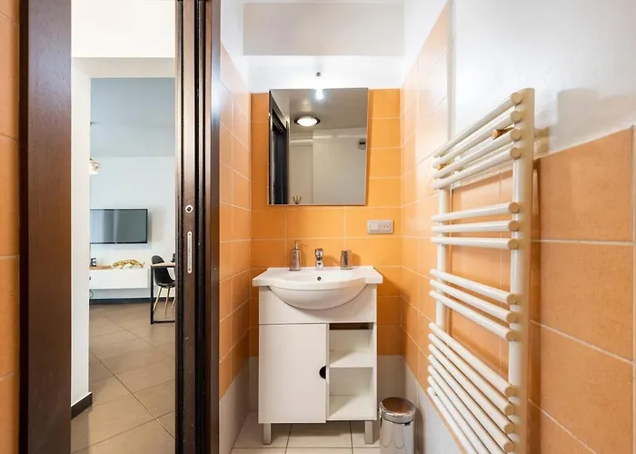 2room With Ac, 3 Min To The Beach, Small Garage * Antibes