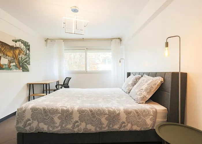 2room With Ac, 3 Min To The Beach, Small Garage